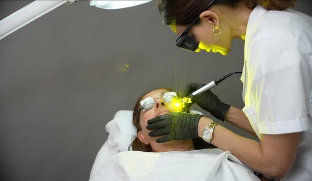 1x behandling med Glass Skin Laser
