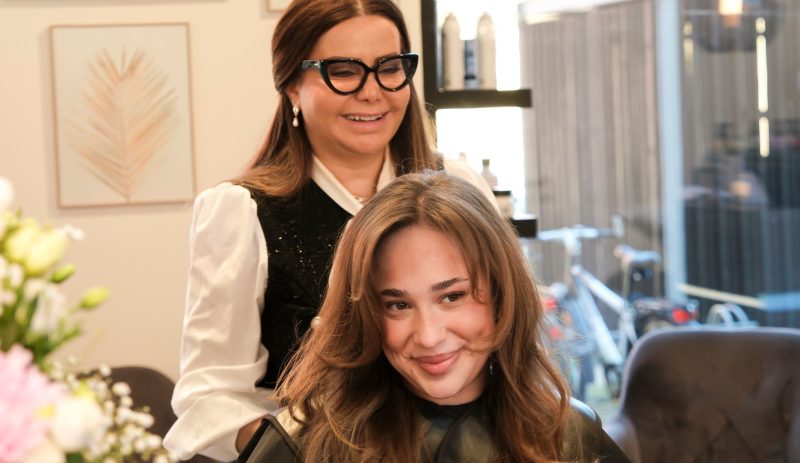 Klip og farve hos Fusion Hair by TINA på Strandlodsvej