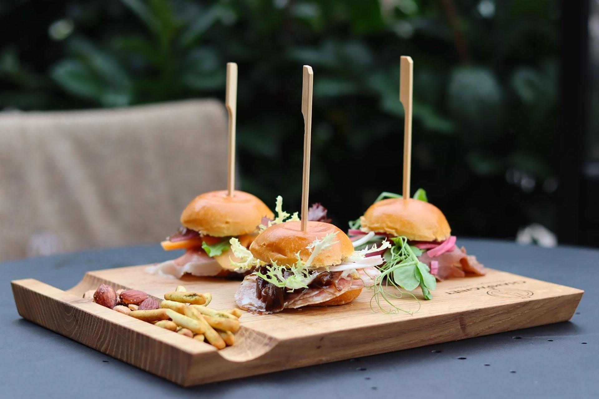 Delikate sliders og champagne