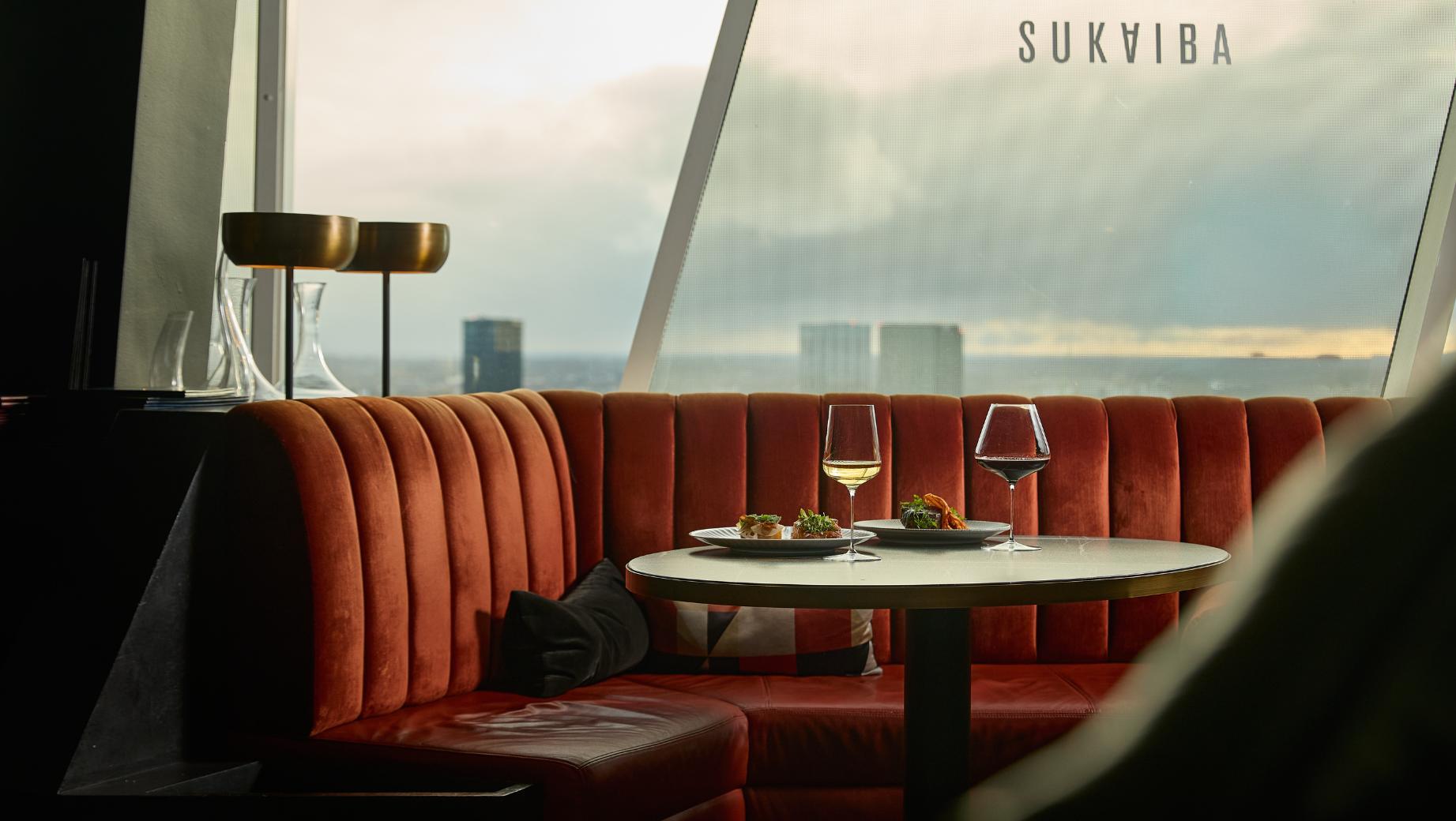  3-retters frokostmenu hos SUKAIBA