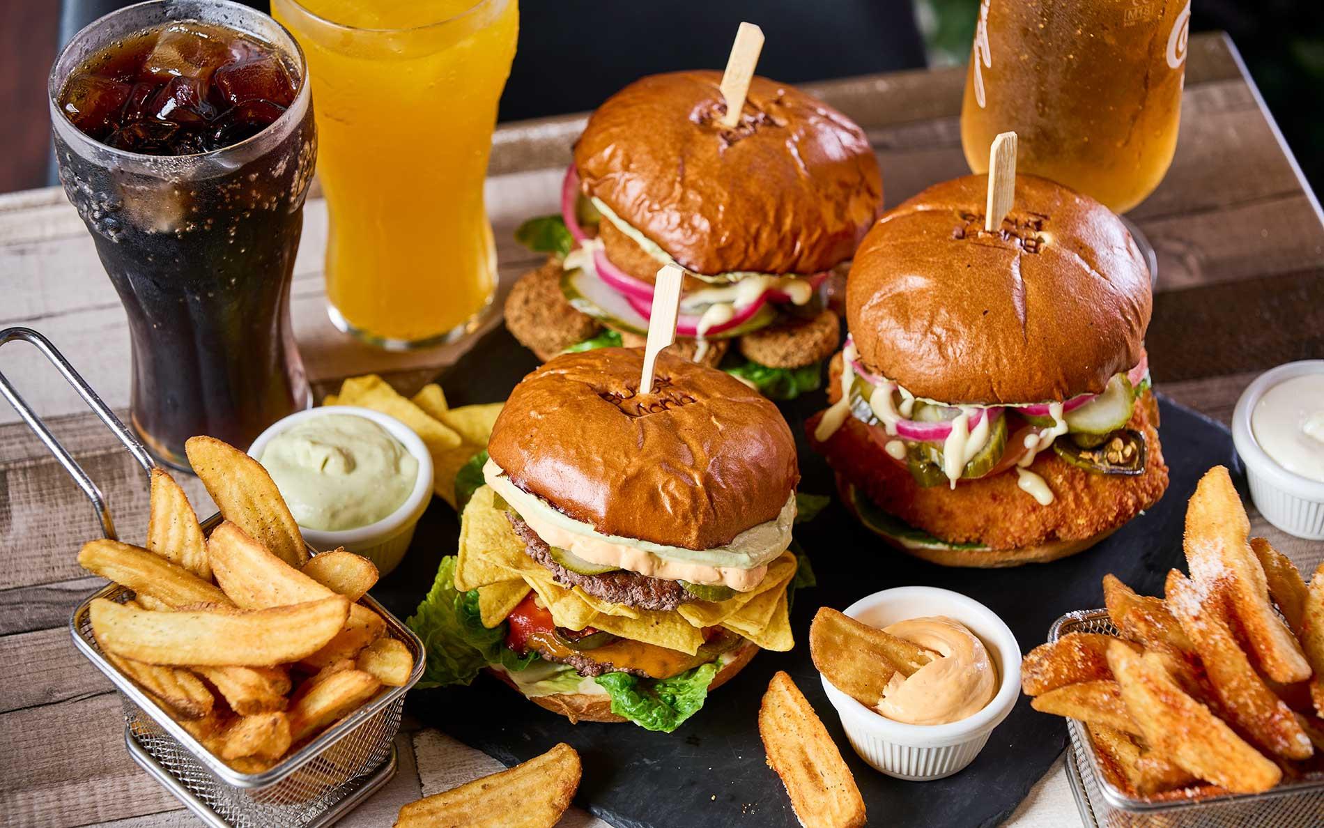 Et godt burgertilbud med fritter 