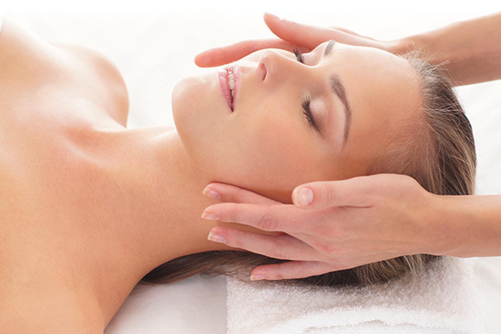 55 minutters thai- eller oliemassage  