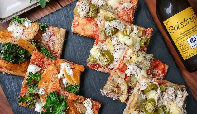 Valgfri Sandwich eller Pizza hos lokalfavoritten Rosetta på Østerbro