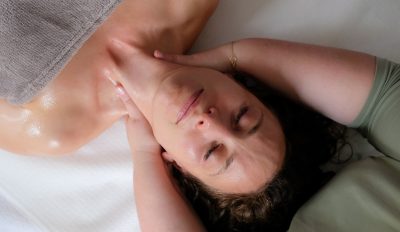 Japansk Lifting hos Naturals Therapy Yasmin - 60 min. ansigtsmassage