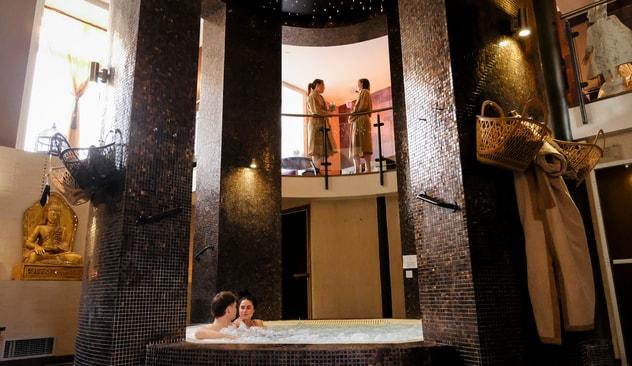 Spa & Saunagus hos Ni'mat Spa