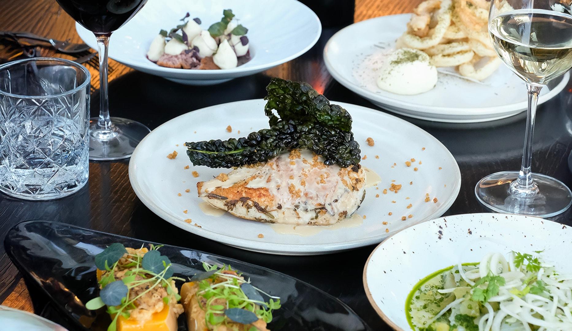 Deal på Sharing Menu hos MARTHA Brasserie | Luksus på Hotel Bella Sky