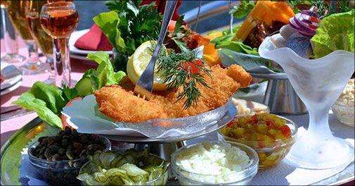 Bestseller: Frokostplatte til 4 på topanmeldt sted