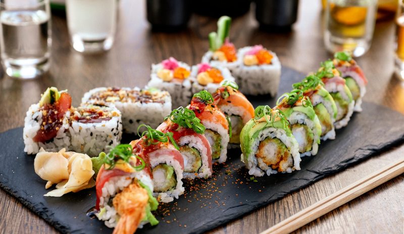 Gourmet Uramaki Tasty Mix hos Sushi Lovers - Frokostoplevelse!