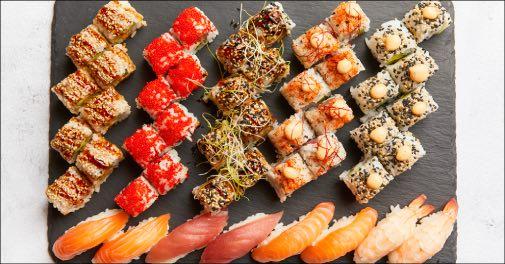 Stor sushimenu med 48 stk. perfekt til deling