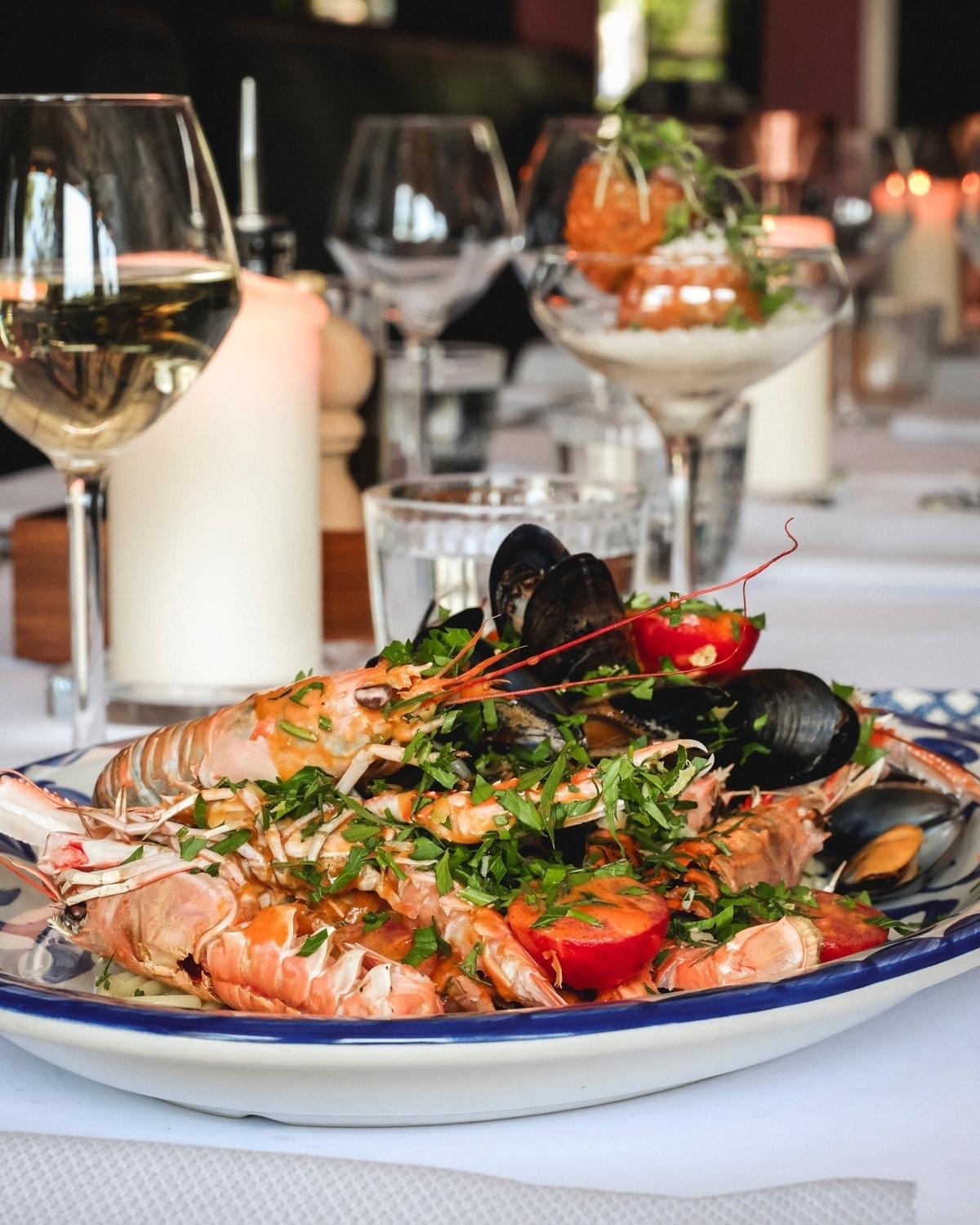 4-Retters Italiensk Gastronomi & Vinmenu | Como Indre By (UDLØBER I DAG)