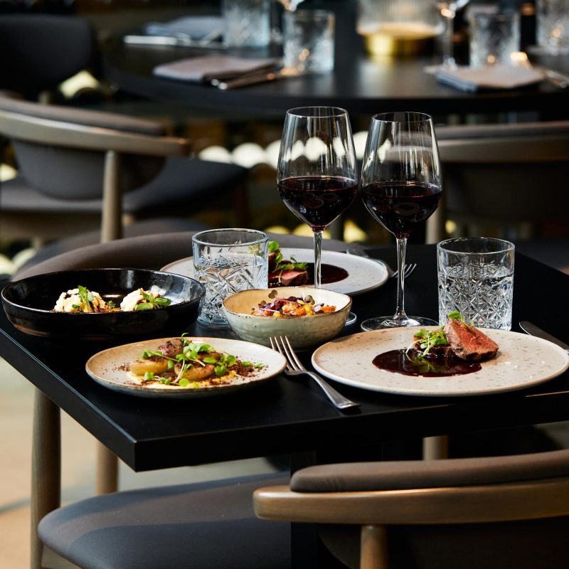 3-retters valgfri aftenmenu hos Darling Bistro & Bar ved Københavns Kanal