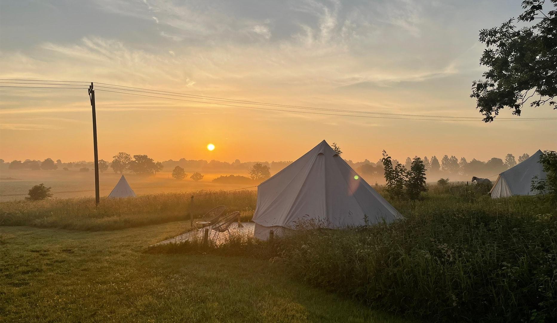 Spar 50% på Glamping i Svensk Natur med Vildmarksbad!