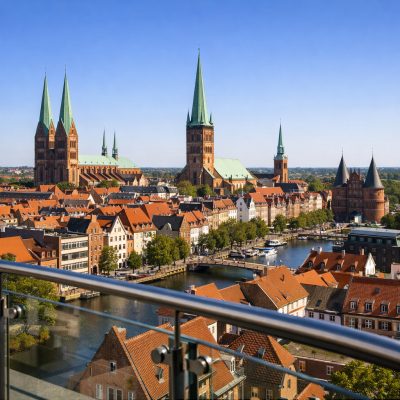 Ophold på 4* Hotel Vier Jahreszeiten i Lübeck