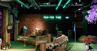 Mini Golf and Optional Pizza at Spinners Reading