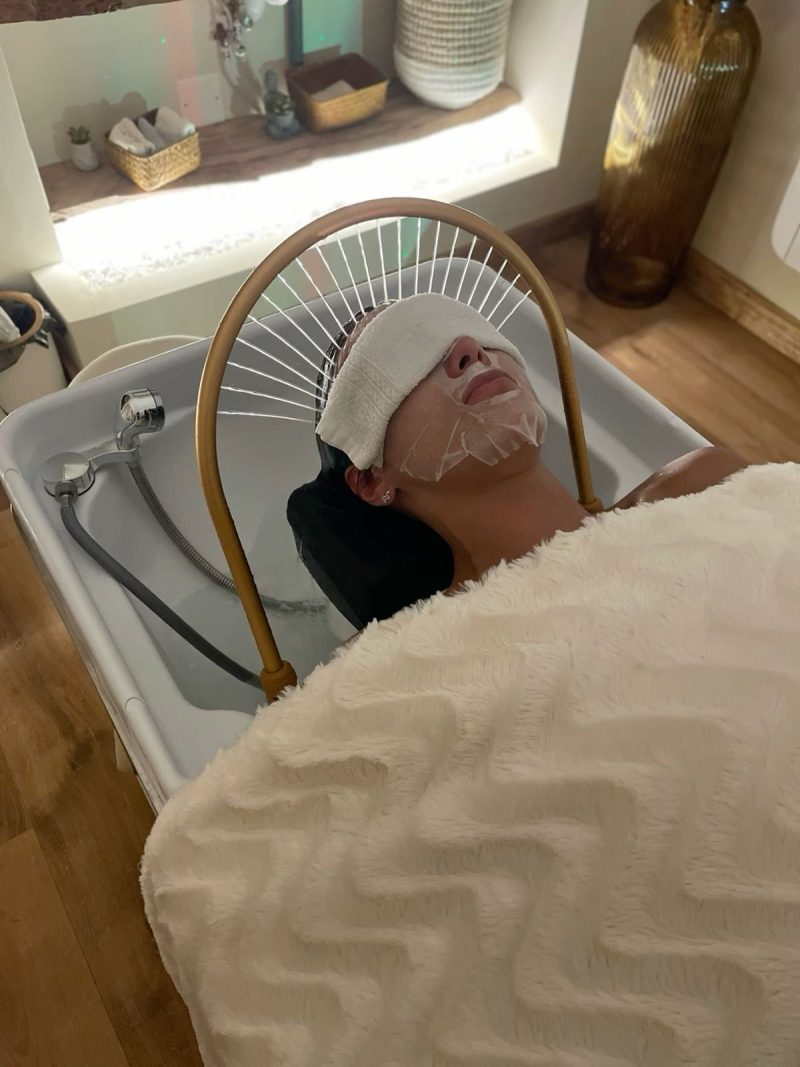 Revitalizing Scalp Refresh & Spa Rituals at Skinari N7 Clinic