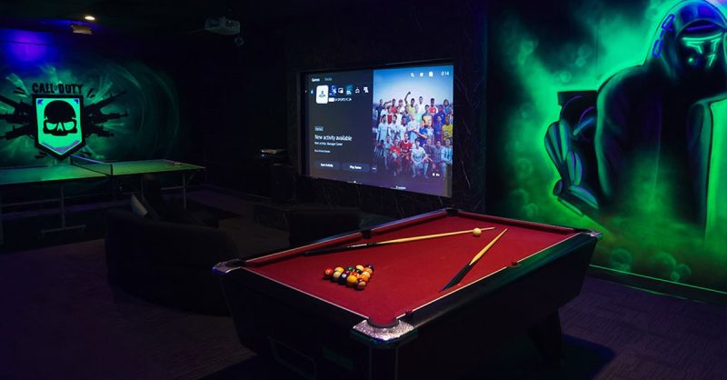 Enjoy Pool and Billiards at O Lounge in Your City
