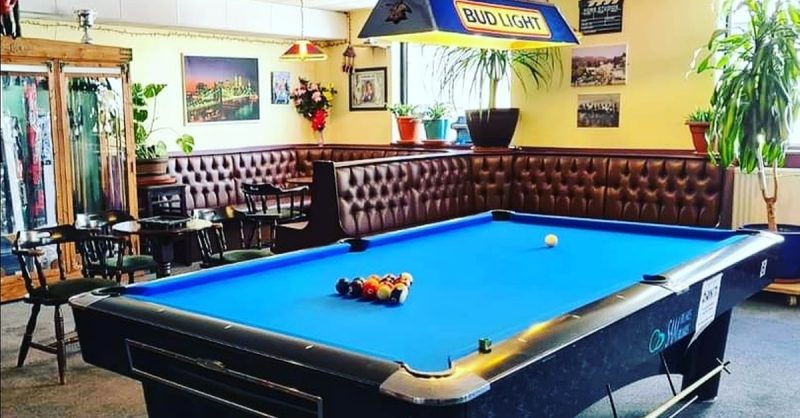 Enjoy Pool and Billiards at Cousins snooker & pool club