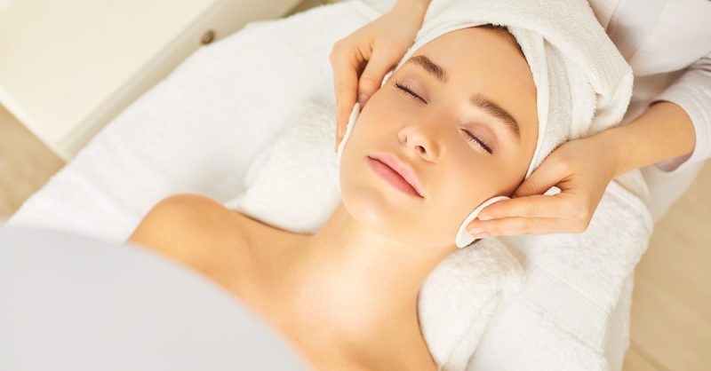 Indulge in 60-Minute Luxury Skincare Facial at Beautie Suite