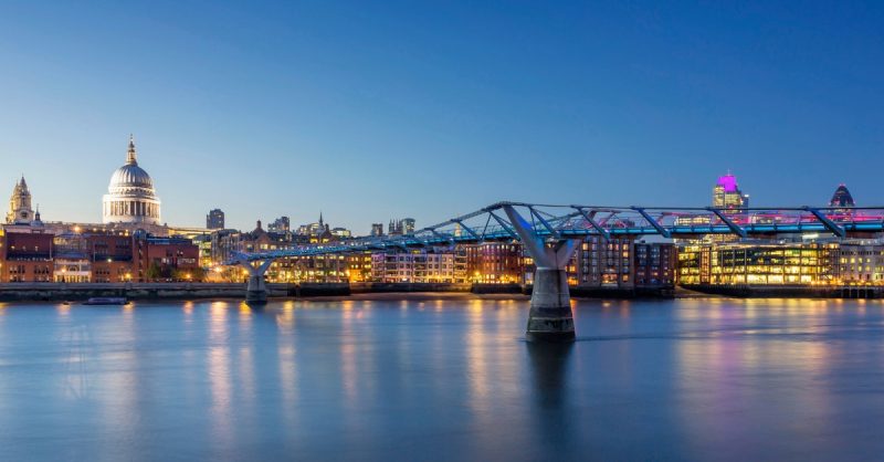 Discover London's Iconic Landmarks on a Thames River Sightseeing Cruise