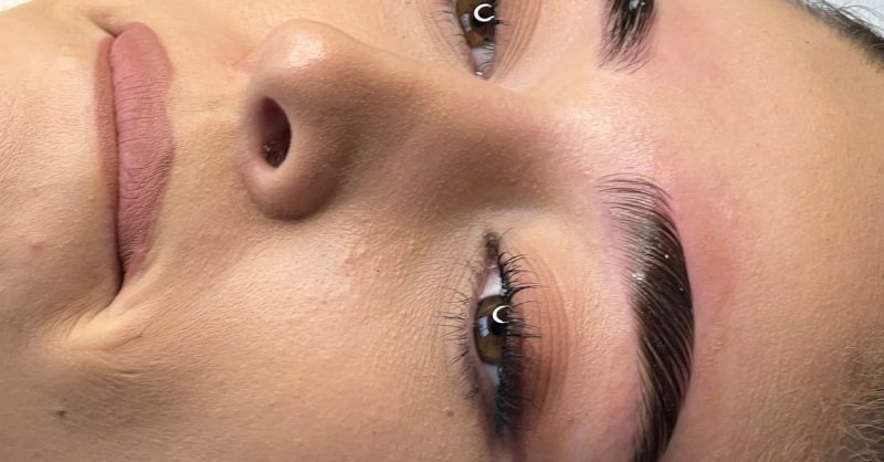 Eyebrow Shaping at the set uk - Perfect Your Look!