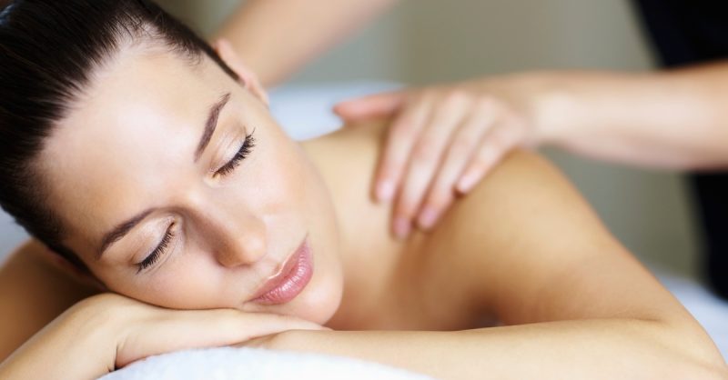 Relaxing Full Body Massage at Rinaez Beauty