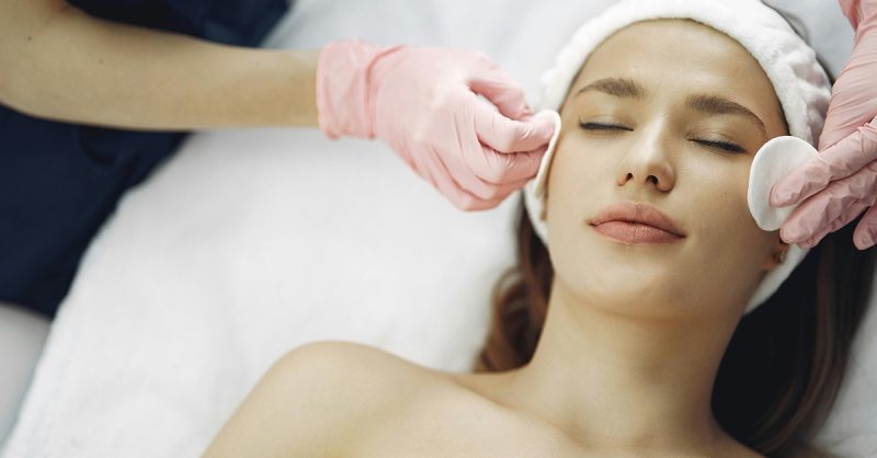 Indulge in a Pampering Package at The Beauty Lounge