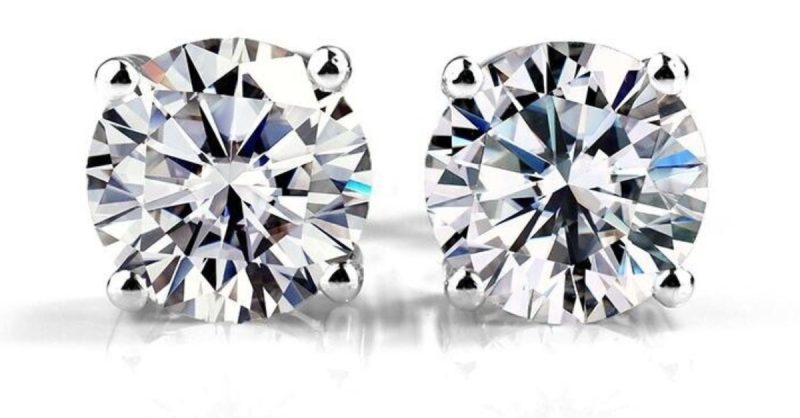 Stunning 1.00ct Lab-Created Diamond Stud Earrings at Sunshine Diamonds
