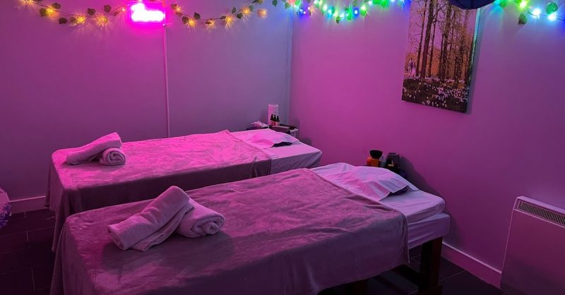 60-Minute Couples Massage at Foot Massage Spa