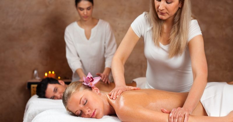 Couples Spa Massage at Le Royal Beauty & SPA Centre