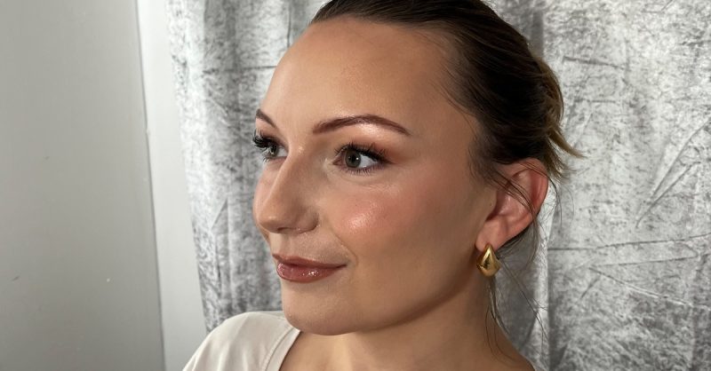 Enhance Your Beauty with Makeup Services at Pink Lavender Makeup