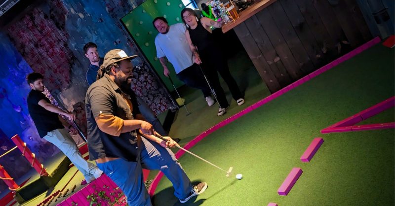 Indoor Crazy Golf for 2-4 at Shoreditch Balls