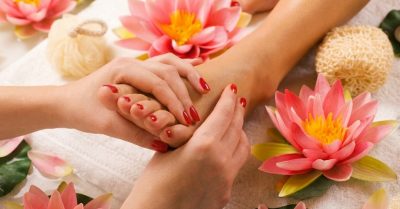 Relaxing Reflexology Foot Massage at WSpa Massage and Therapy