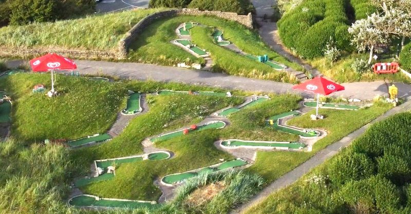 Enjoy a Fun 18-Hole Crazy Golf Session at MiniLinks® Golf