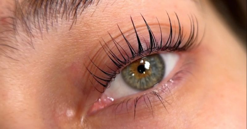 Korean Lash Lift at LONDON AESTHETICS: Classic Curl or Tinted Finish