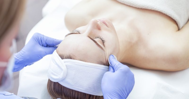HIFU Facial or Double Chin Treatment at Dermacare - Kings Langley