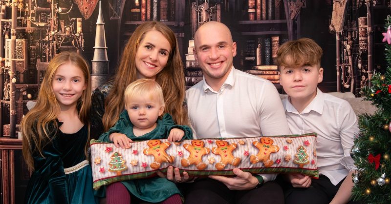 Christmas Family Photoshoot Package at Capture SP Studio