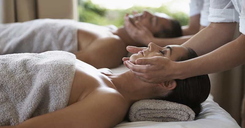 Relaxing Aroma Oil Massage at REM Laser Clinic