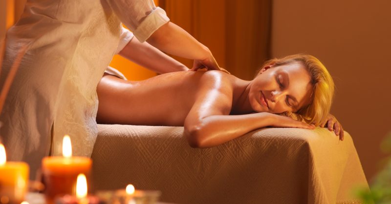 Relaxing 30 or 45-Minute Massage with Facial at Le Royal Beauty & Spa Centre