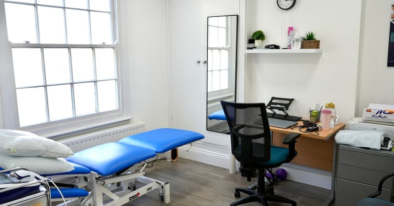 60-Minute Physiotherapy Consultation at Physio & Health Matters