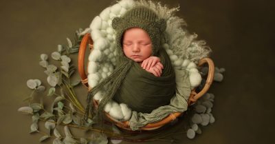Newborn Photoshoot with Three Prints at Hammonds Photography Studio