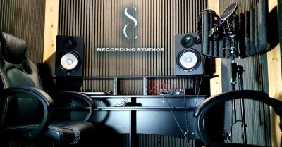 Dinner with Live Music at SC Studios in Your City