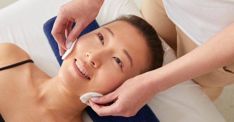 Indulge in a One-Hour Deluxe Facial at Beauty Bar