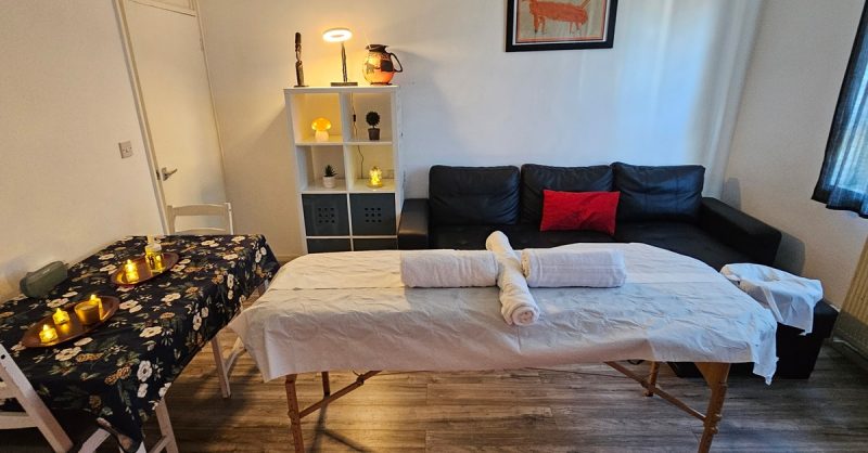Relaxing 60- or 90-Minute Massage at delemassages com