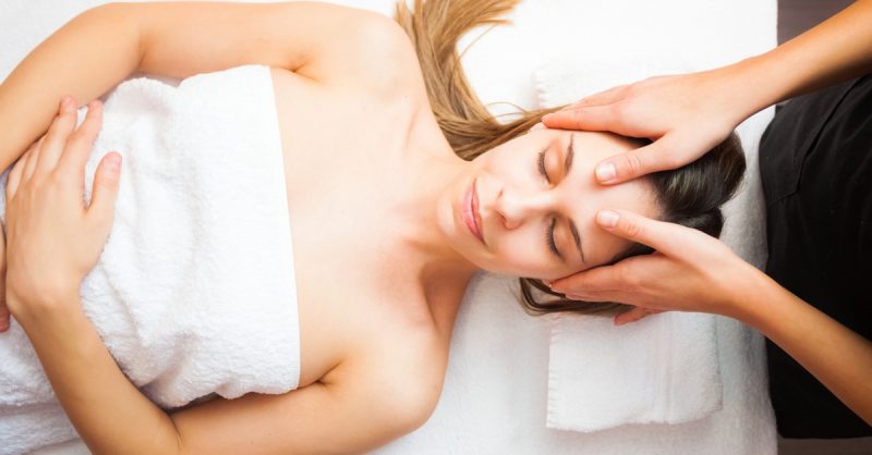 60-Minute Full Body or Swedish Massage at Arch Beauty Salon