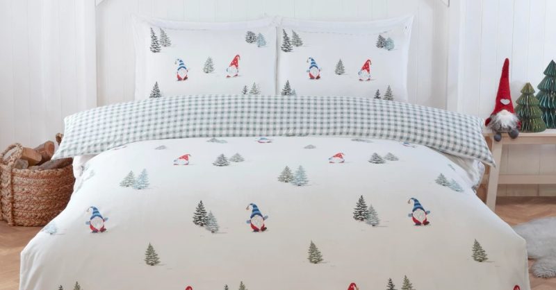 Cozy Winter Gonks Reversible Duvet Set from Rapport Home