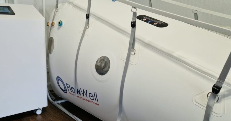 60-Minute Hyperbaric Oxygen Therapy at Flow Well