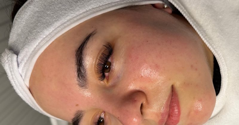 Rejuvenating Deep Cleansing Facial at Peri Skin