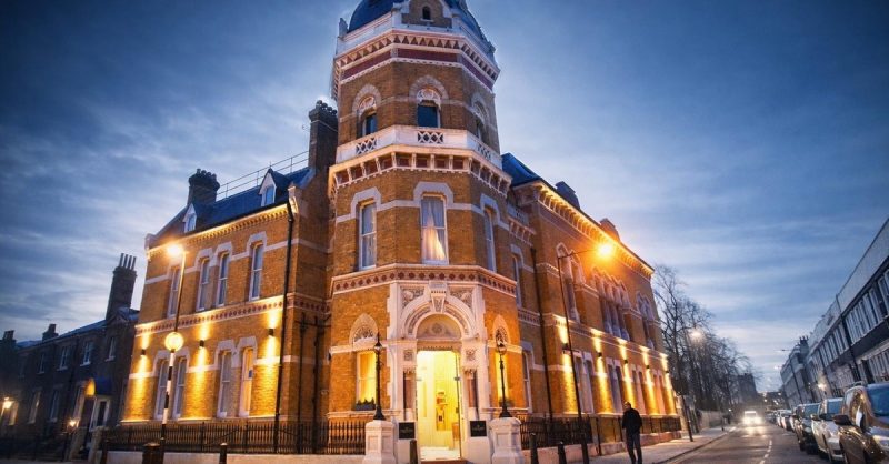 Couples Spa Packages with Massage at Luenire Spa At The Lansbury Hotel