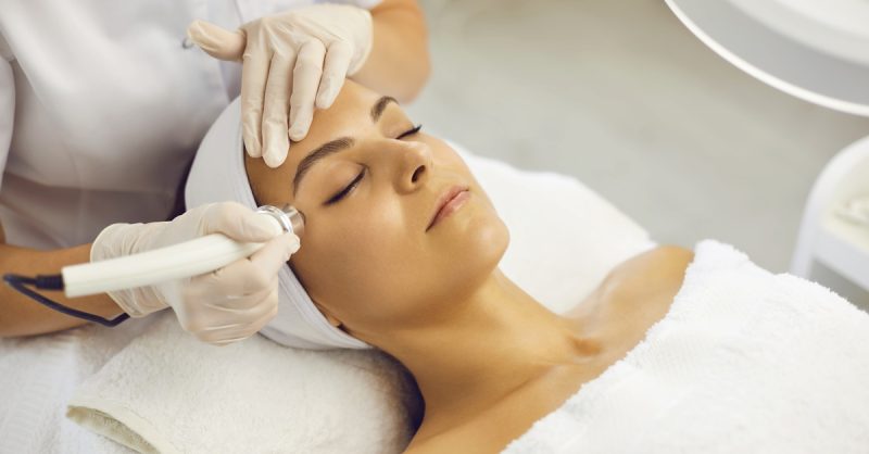 HydraFacial Treatments for Deep Hydration at Sapphire Aesthetics And Body Contouring