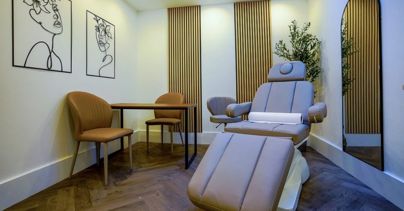 Advanced Micro-needling at Perfection Clinic for Face and Neck